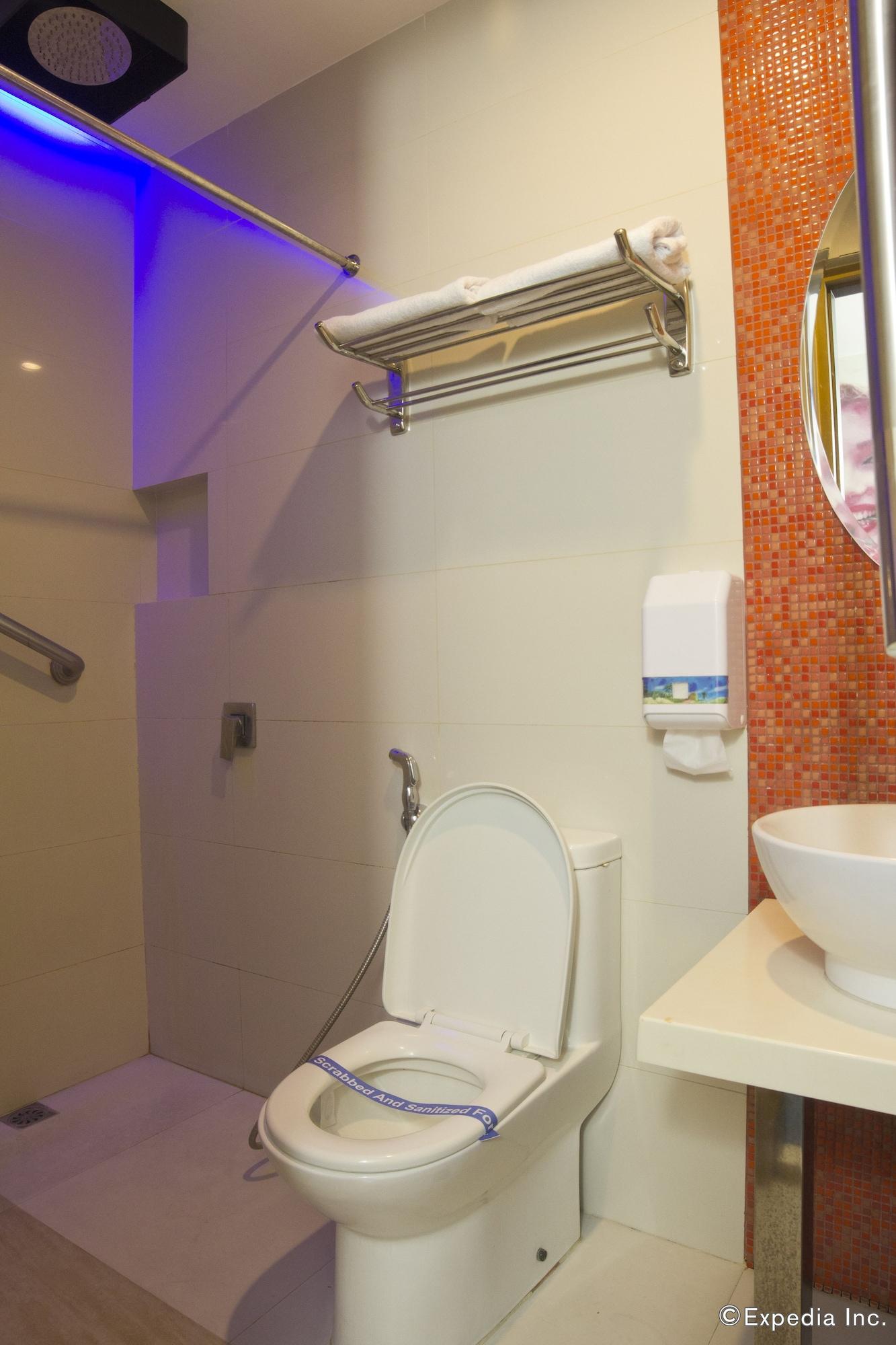 Icon Hotel North Edsa Quezon City Ngoại thất bức ảnh